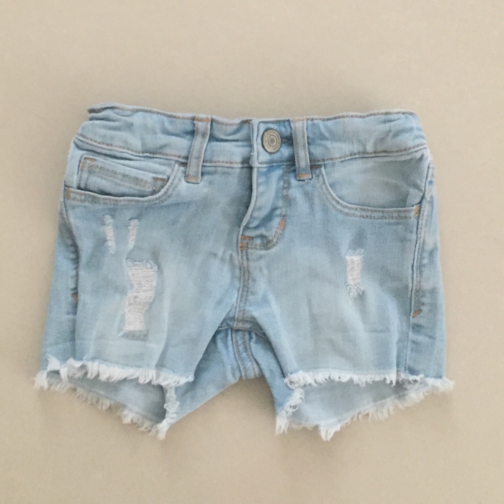 GAP Kids💙 3/$18 Girl Distressed Denim Shorts